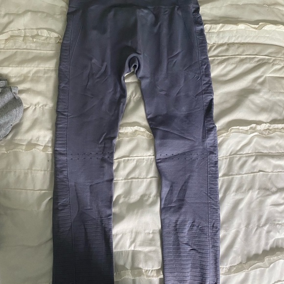 purple gymshark leggings - Picture 4 of 4
